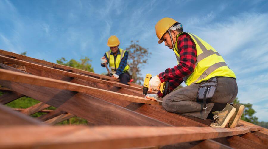Professional Flat Roofing Installation services in New Sharon, IA